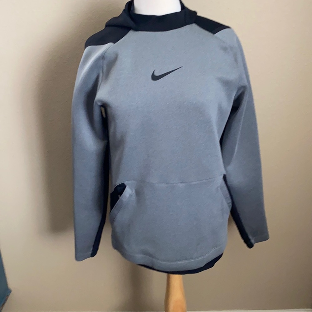 Men’s tall small Nike Pro sweatshirt